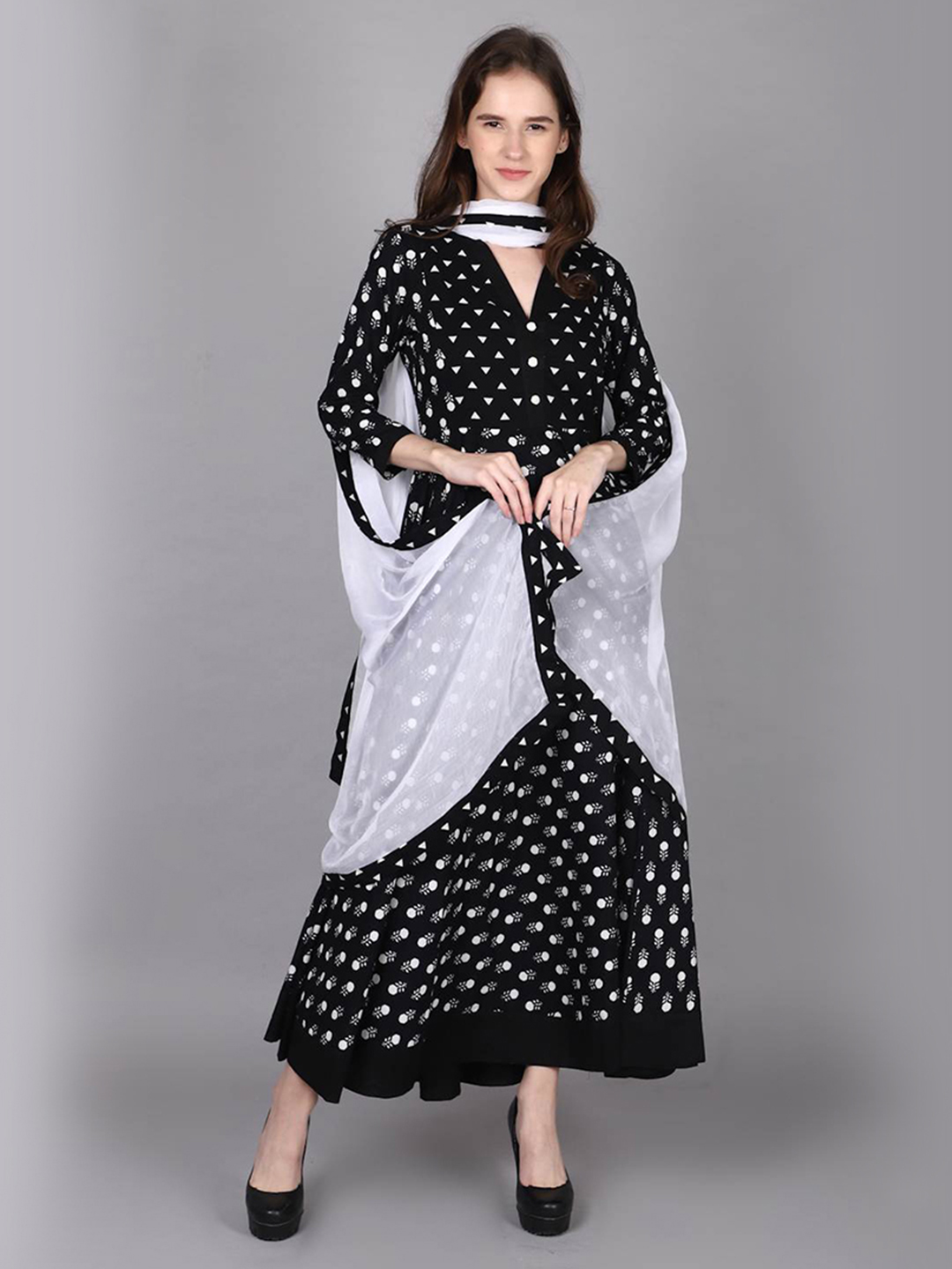 DAHLIA Black Gown With Dupatta